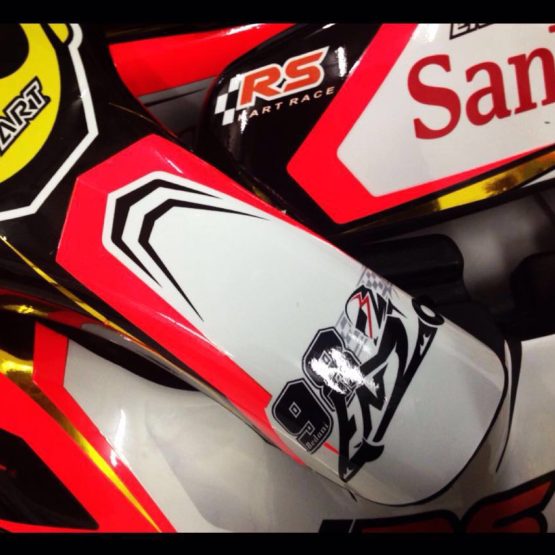 Personalização de adesivo de Kart