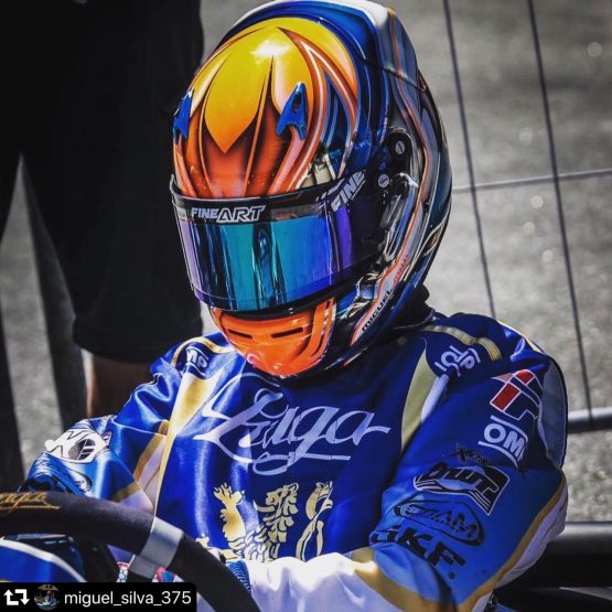 Pintura e personalização de capacete de kart piloto Miguel Silva