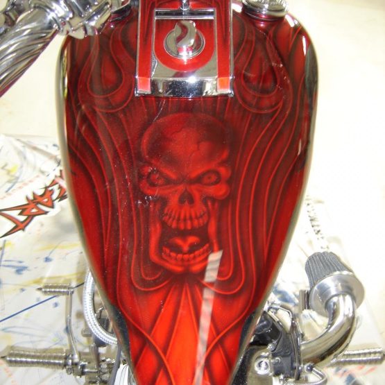 Pintura e Personalização de tanque de moto